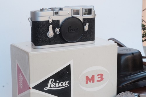 Leica boxed full - m3,