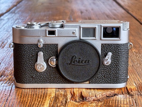 Raro leica con linee - con,